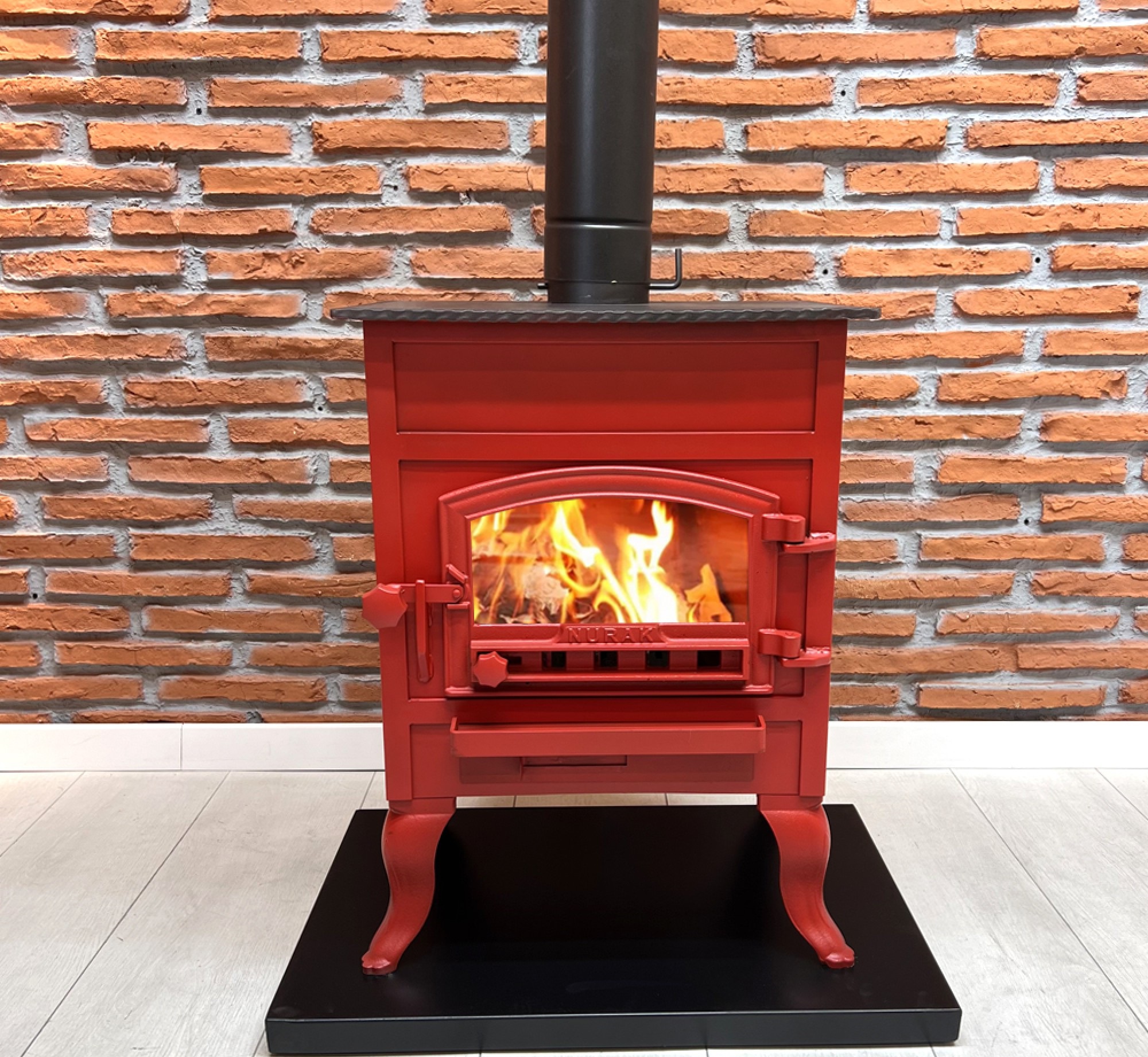 Renkli Bungalov Şömine